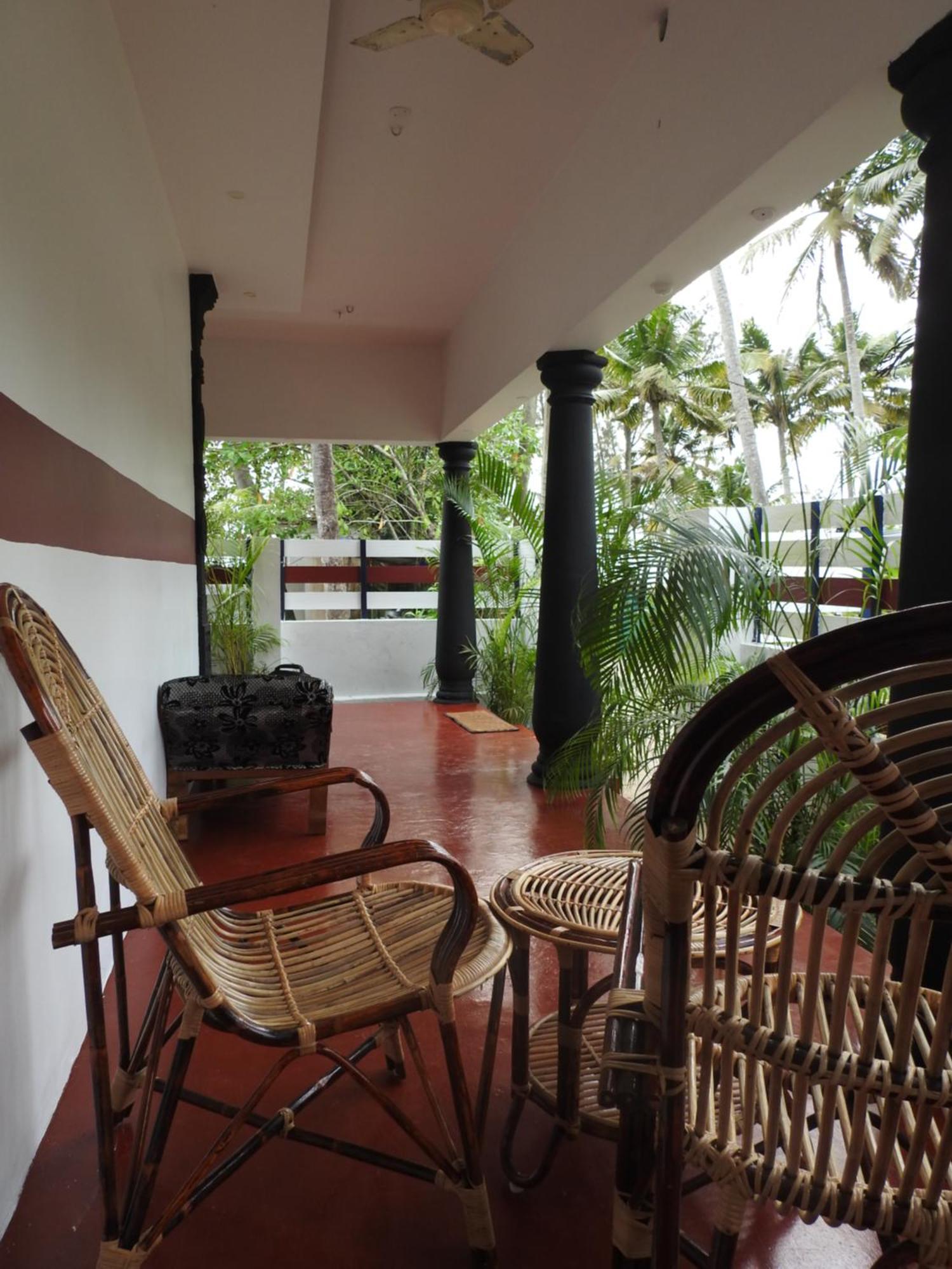 Shoreline Marari Beach Villa At Golden Beach Mararikulam Alappuzha Εξωτερικό φωτογραφία