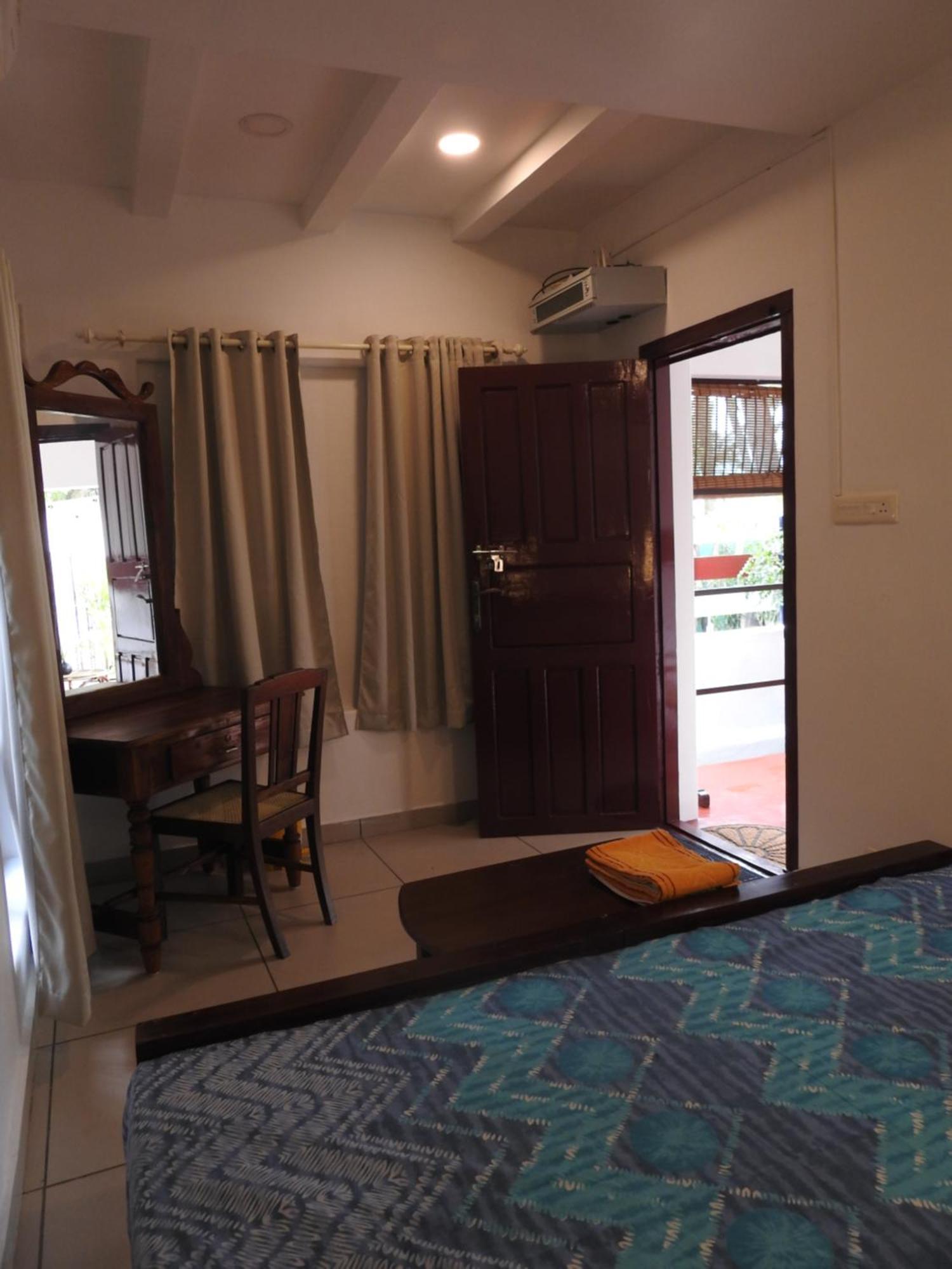 Shoreline Marari Beach Villa At Golden Beach Mararikulam Alappuzha Εξωτερικό φωτογραφία