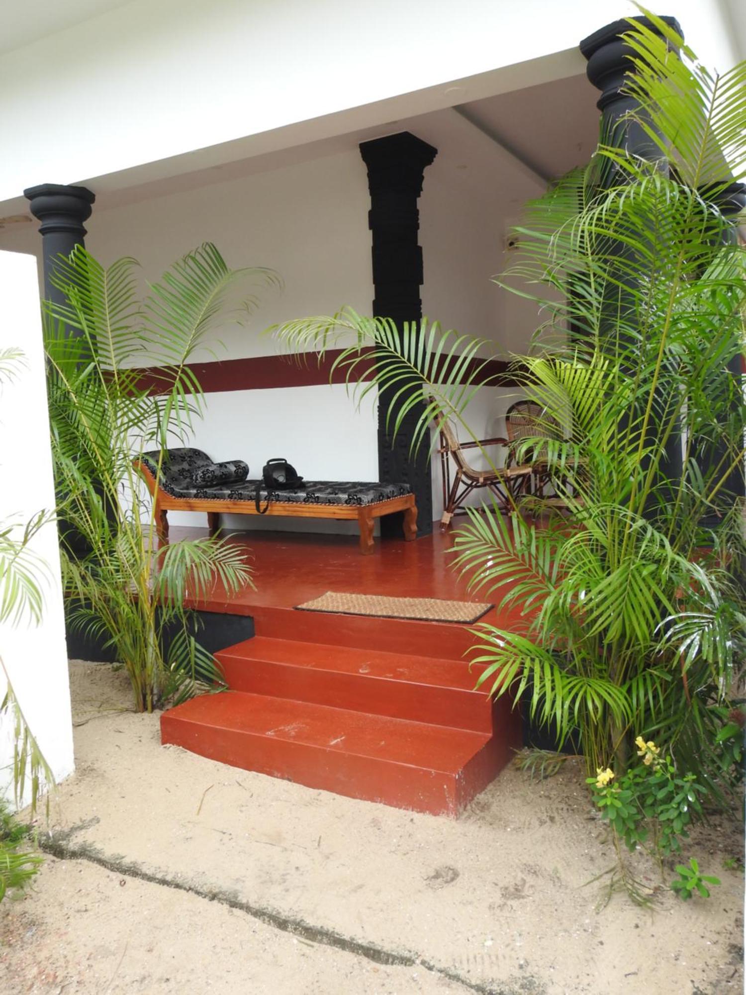 Shoreline Marari Beach Villa At Golden Beach Mararikulam Alappuzha Εξωτερικό φωτογραφία