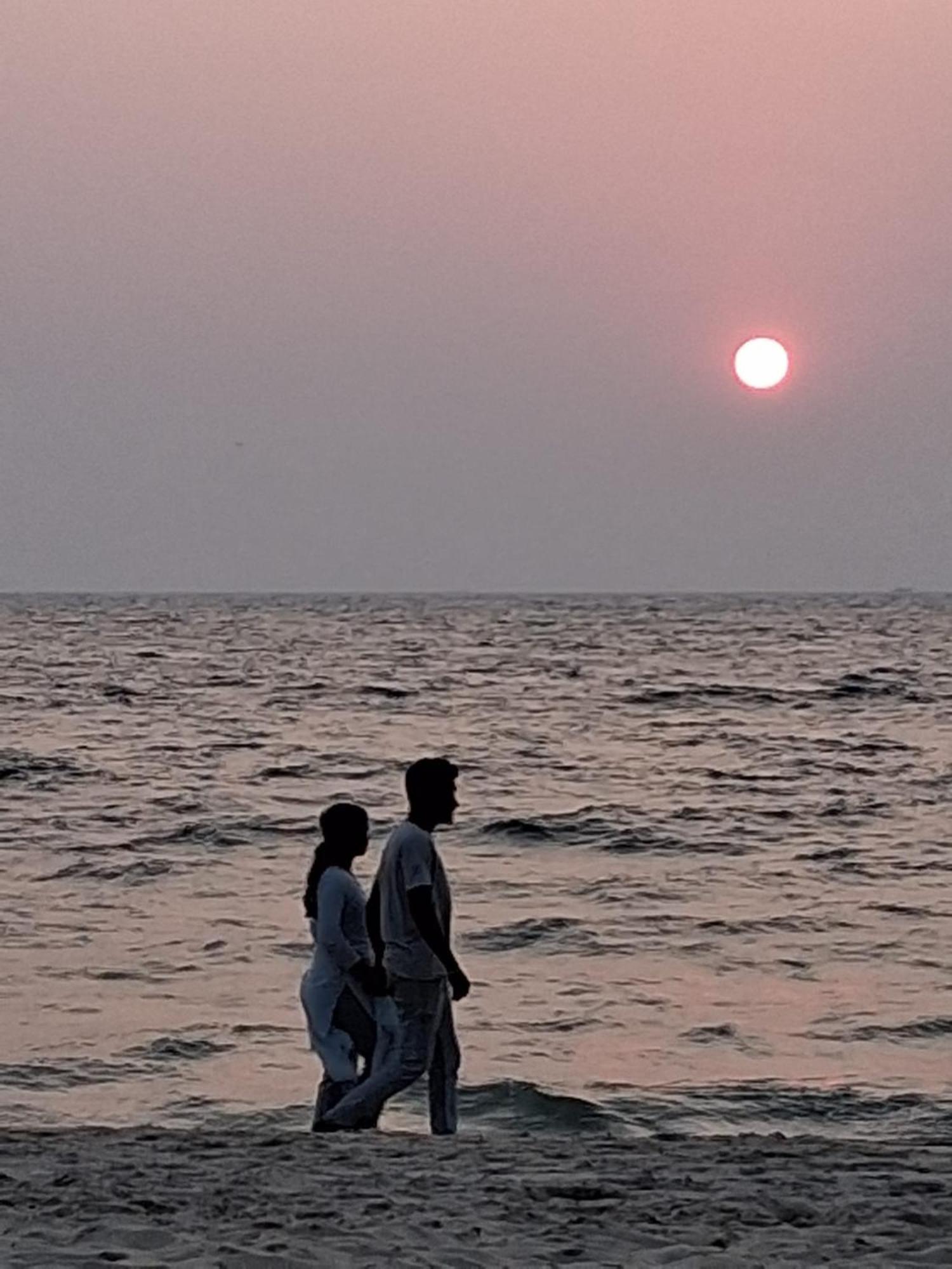 Shoreline Marari Beach Villa At Golden Beach Mararikulam Alappuzha Εξωτερικό φωτογραφία